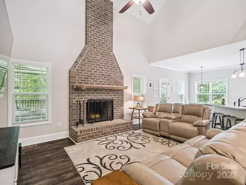 820 King Rd, Clover, SC 29710 photo 5