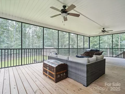 820 King Rd, Clover, SC 29710 photo 33