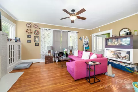 Living - 206 Mitchell Ave, Salisbury, NC 28144 photo 1 of 2