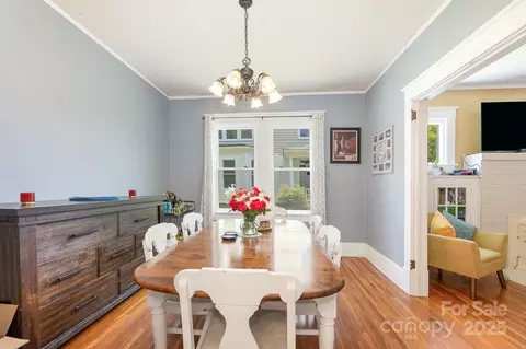 Dining - 206 Mitchell Ave, Salisbury, NC 28144 photo 2 of 2