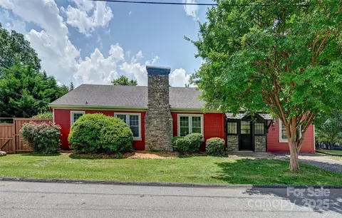 14 Monroe St, Brevard, NC 28712 photo 11