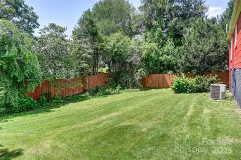 14 Monroe St, Brevard, NC 28712 photo 18