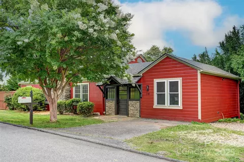 14 Monroe St, Brevard, NC 28712 photo 2