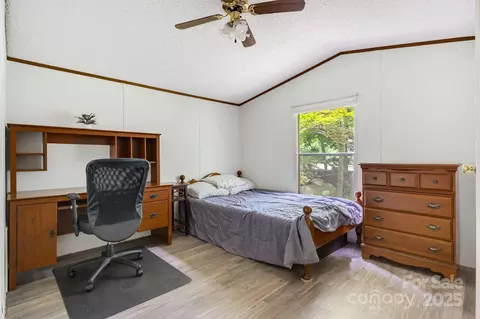 Bedroom - 6 Kims Ct, Clyde, NC 28721 photo 3 of 4
