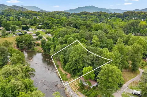 View/Area - 6 Kims Ct, Clyde, NC 28721 photo 3 of 3