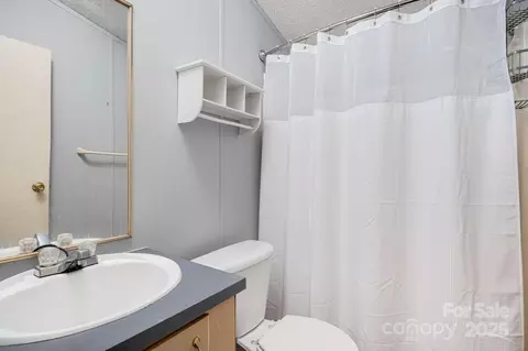 Bath - 6 Kims Ct, Clyde, NC 28721 photo 1 of 1