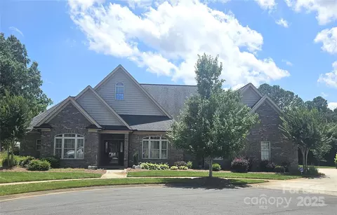 323 Wendover Dr, Locust, NC 28097