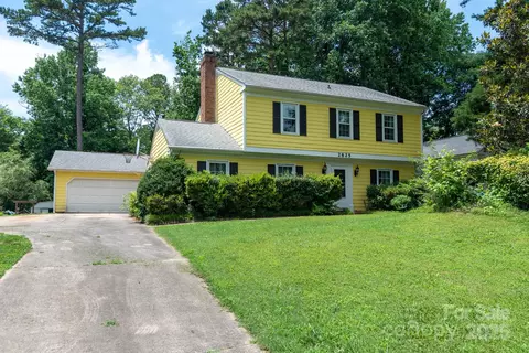2825 Edwin Jones Dr, Charlotte, NC 28269