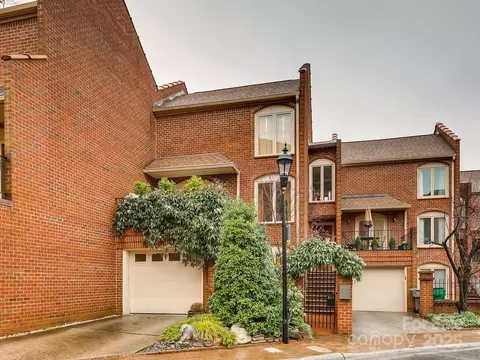 311 Settlers Ln, Charlotte, NC 28202