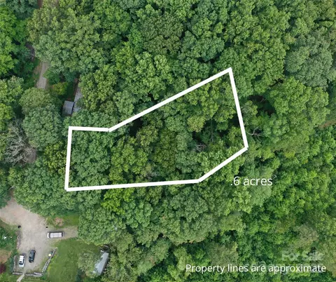 72 Pounders Dr, Asheville, NC 28804