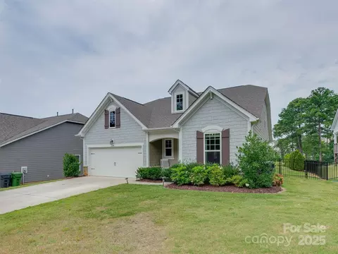 16108 Langston Dr, Charlotte, NC 28278