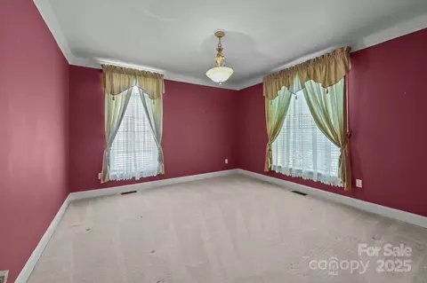 Bedroom - 322 Oakview Dr, Salisbury, NC 28146 photo 4 of 10