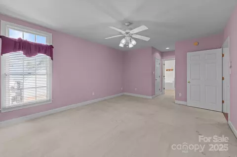 Bedroom - 322 Oakview Dr, Salisbury, NC 28146 photo 3 of 10
