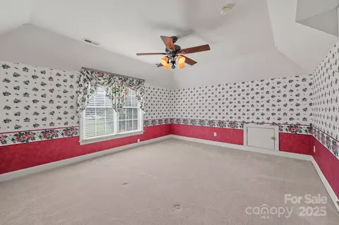 Bedroom - 322 Oakview Dr, Salisbury, NC 28146 photo 9 of 10