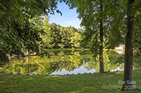 View/Area - 322 Oakview Dr, Salisbury, NC 28146 photo 1 of 3