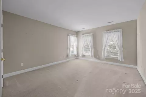 Bedroom - 322 Oakview Dr, Salisbury, NC 28146 photo 10 of 10