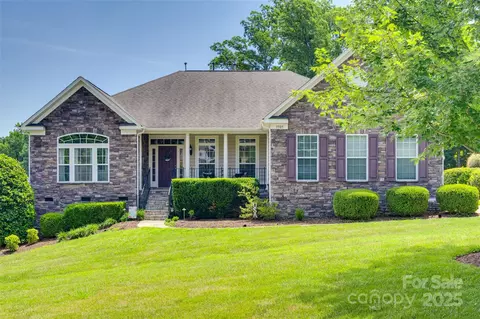 3905 Hounslow Ln, Harrisburg, NC 28075