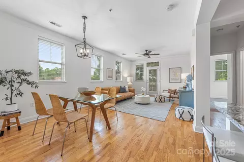 558 Oakland Ave, Charlotte, NC 28204