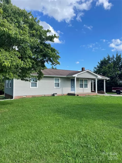 28518 Flint Ridge Rd, Albemarle, NC 28001