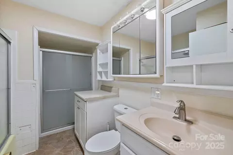 100 Nimitz Dr, Brevard, NC 28712 photo 25