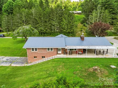 100 Nimitz Dr, Brevard, NC 28712 photo 11