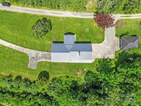 100 Nimitz Dr, Brevard, NC 28712 photo 12