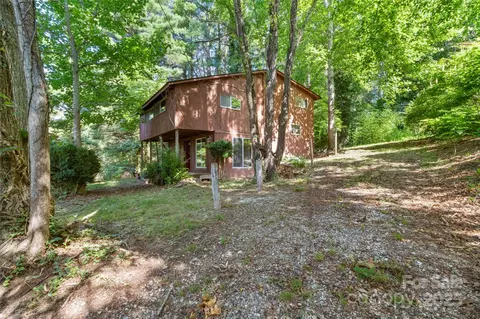 379 Pollard Mine Rd, Burnsville, NC 28714