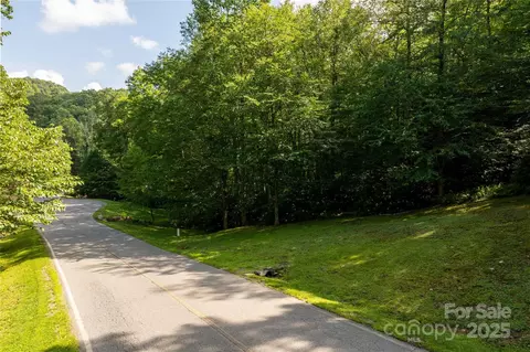 Firethorn 106 Trail #106, Blowing Rock, NC 28605