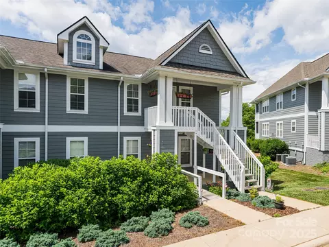 4506 Breakers Ln, Asheville, NC 28806