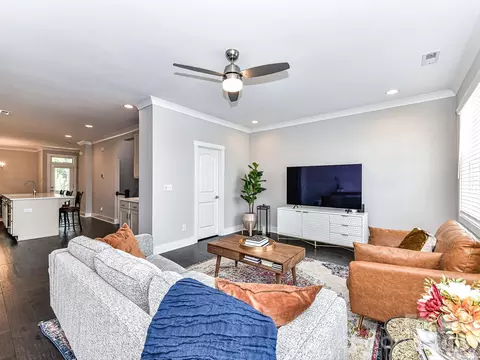 Living - 1116 E 36th St, Charlotte, NC 28205 photo 1 of 4