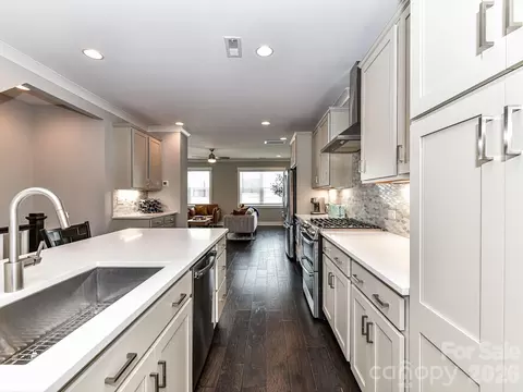 Kitchen - 1116 E 36th St, Charlotte, NC 28205 photo 4 of 4