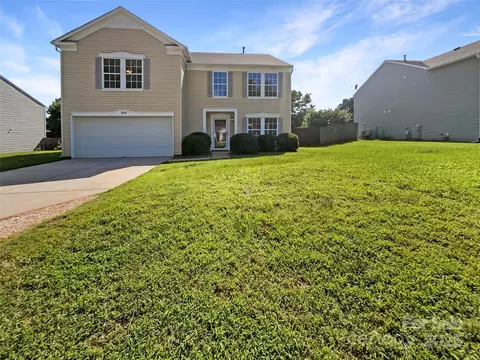1958 Leesburg Dr, Clover, SC 29710