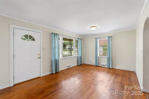 Living - 320 Ackert Ave, Salisbury, NC 28144 photo 4 of 4