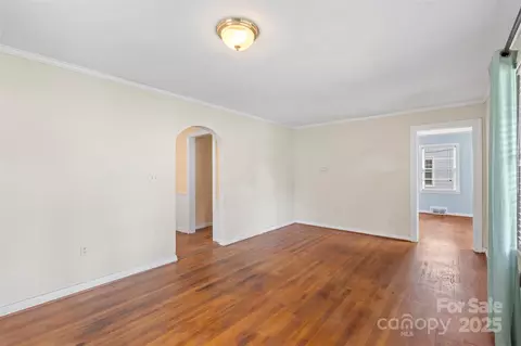 Living - 320 Ackert Ave, Salisbury, NC 28144 photo 3 of 4