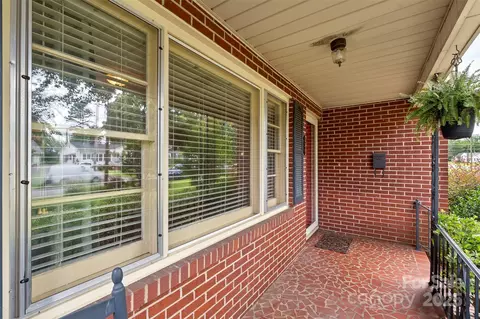 Exterior - 320 Ackert Ave, Salisbury, NC 28144 photo 4 of 13