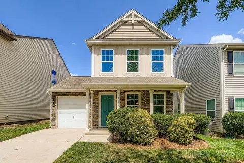 9614 Hanberry Blvd, Charlotte, NC 28213
