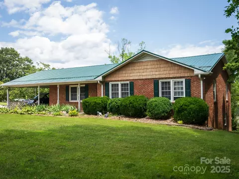 69 Katydid Dr, Marion, NC 28752