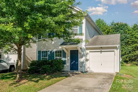 7643 Monarch Birch Ln, Charlotte, NC 28215