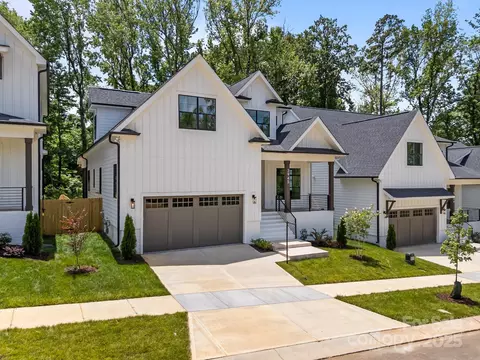 3945 Plainview Rd, Charlotte, NC 28208 photo 3
