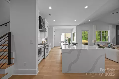 3945 Plainview Rd, Charlotte, NC 28208 photo 20