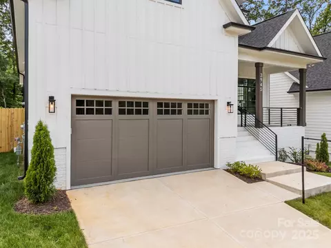 3945 Plainview Rd, Charlotte, NC 28208 photo 6