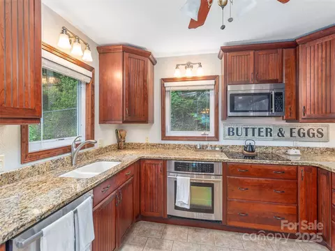 1411 Kitchens Branch Rd, Sylva, NC 28779 photo 15