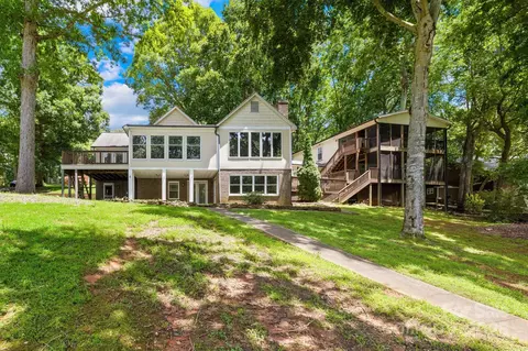 698 Normandy Rd, Mooresville, NC 28117