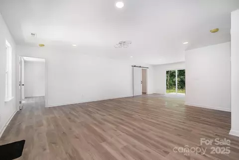 157 Fraley Rd, Gastonia, NC 28052 photo 2