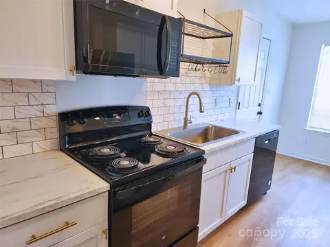 Kitchen - 3106 Faircroft Way, Monroe, NC 28110 photo 1 of 3
