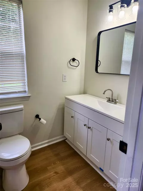 Bath - 3106 Faircroft Way, Monroe, NC 28110 photo 2 of 3