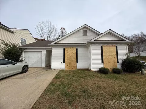 7315 Fig Ln, Charlotte, NC 28215