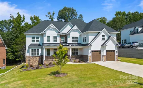 15818 Sparrowridge Ct, Charlotte, NC 28278
