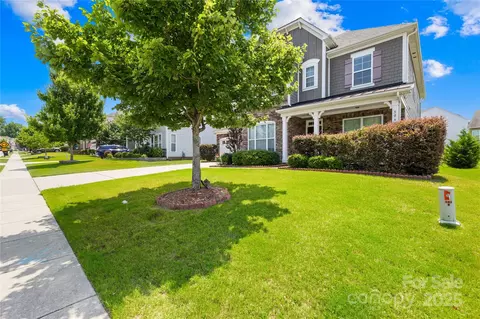 586 Brookhaven Dr, Fort Mill, SC 29708 photo 3
