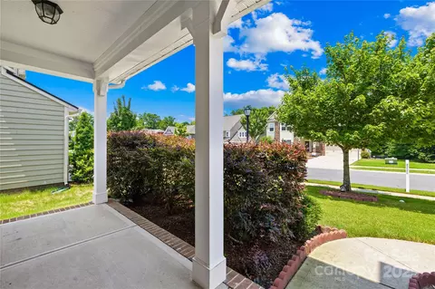 586 Brookhaven Dr, Fort Mill, SC 29708 photo 5